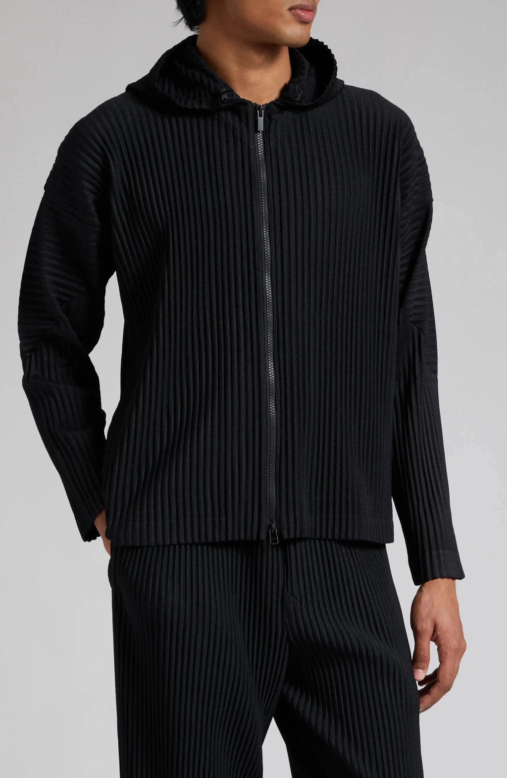Miyake Pleated Men Zip-up Plisse Hoodie Classic Hood Casual Fashion Coat Front two-way Zip Fastening Jacket LHC